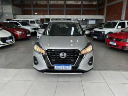 NISSAN - KICKS - 2022/2022 - Prata - R$ 99.900,00