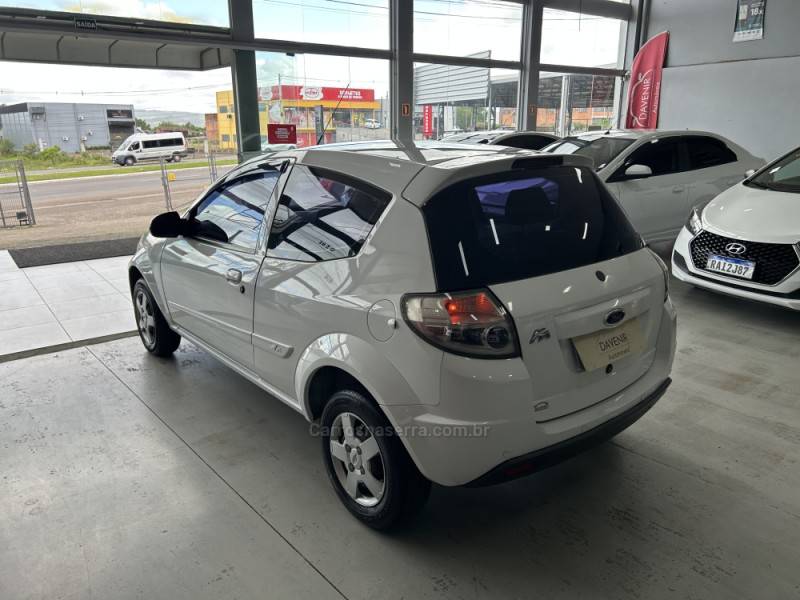 FORD - KA - 2013/2013 - Branca - R$ 29.900,00