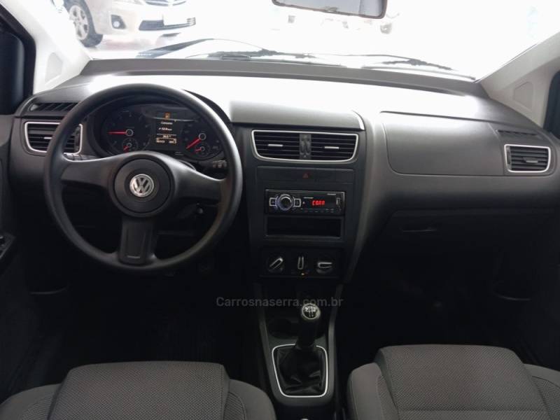 VOLKSWAGEN - FOX - 2010/2011 - Preta - R$ 31.900,00