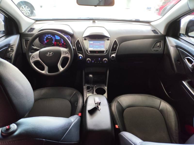 HYUNDAI - IX35 - 2014/2015 - Branca - R$ 77.900,00