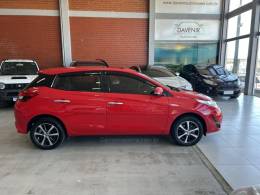 TOYOTA - YARIS - 2019/2020 - Vermelha - R$ 86.900,00