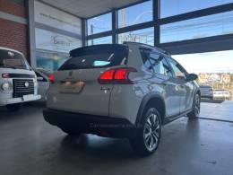 PEUGEOT - 2008 - 2022/2022 - Branca - R$ 75.900,00