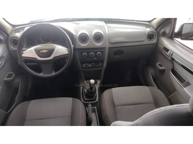 CHEVROLET - PRISMA - 2011/2012 - Preta - R$ 30.900,00