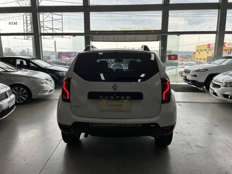 RENAULT - DUSTER - 2019/2020 - Branca - R$ 77.900,00