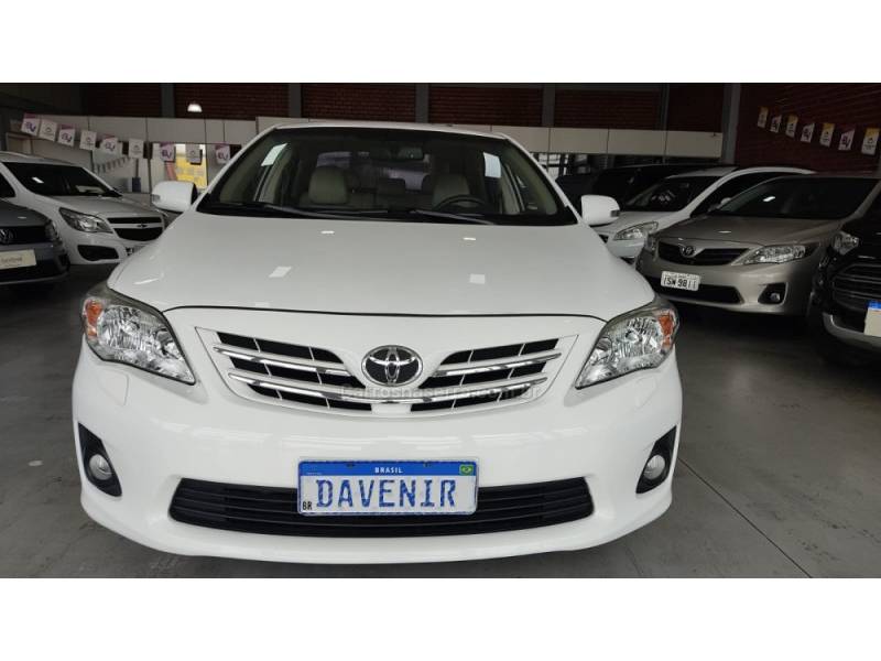 TOYOTA - COROLLA - 2012/2013 - Branca - R$ 72.900,00