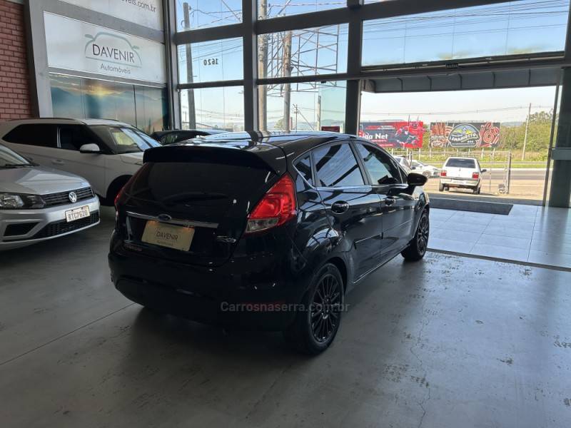 FORD - FIESTA - 2014/2014 - Preta - R$ 47.900,00