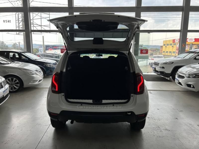 RENAULT - DUSTER - 2019/2020 - Branca - R$ 77.900,00