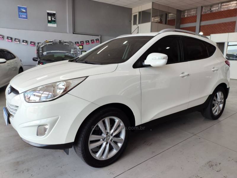 HYUNDAI - IX35 - 2014/2015 - Branca - R$ 77.900,00