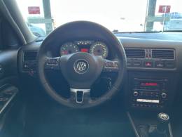 VOLKSWAGEN - GOLF - 2014/2014 - Vermelha - R$ 64.900,00