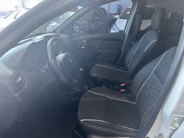 RENAULT - OROCH - 2017/2017 - Branca - R$ 74.900,00