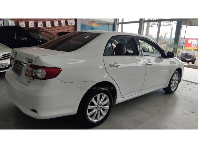 TOYOTA - COROLLA - 2012/2013 - Branca - R$ 72.900,00