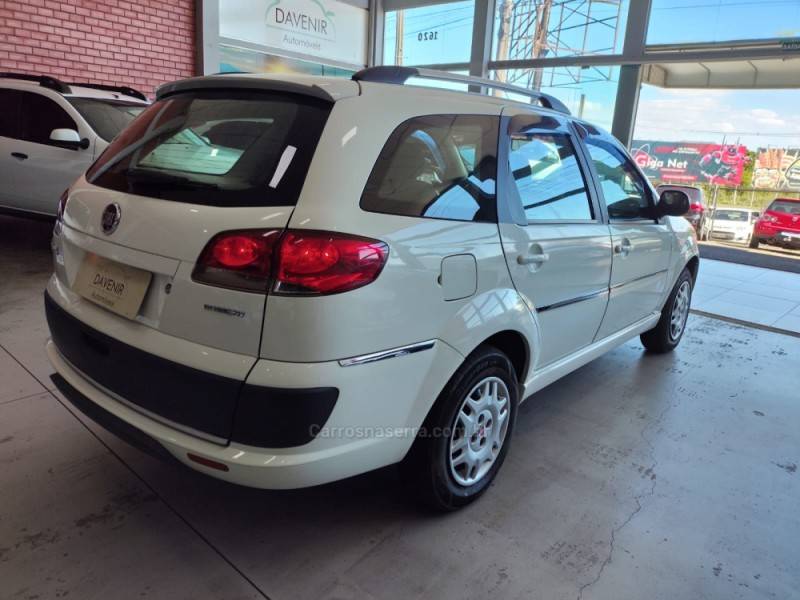 FIAT - PALIO - 2017/2017 - Branca - R$ 47.900,00