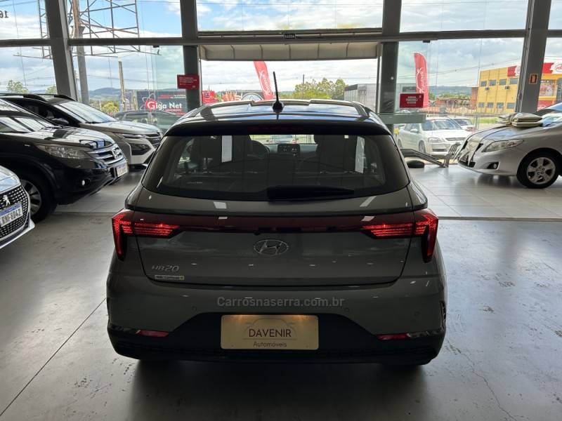 HYUNDAI - HB20 - 2024/2025 - Prata - R$ 84.900,00
