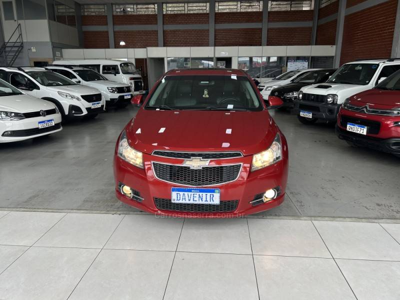 CHEVROLET - CRUZE - 2013/2014 - Vermelha - R$ 70.900,00