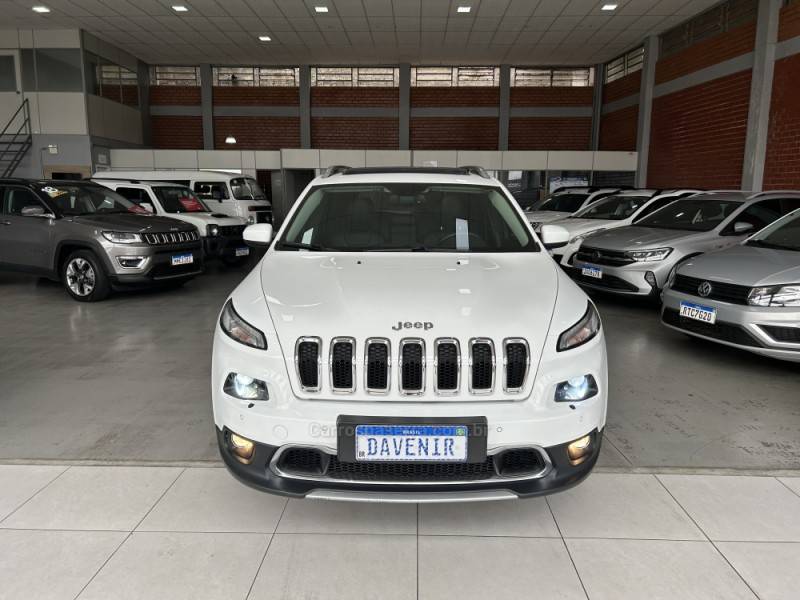 JEEP - CHEROKEE - 2015/2015 - Branca - R$ 99.900,00