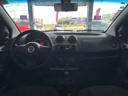 FIAT - UNO - 2014/2014 - Prata - R$ 32.900,00