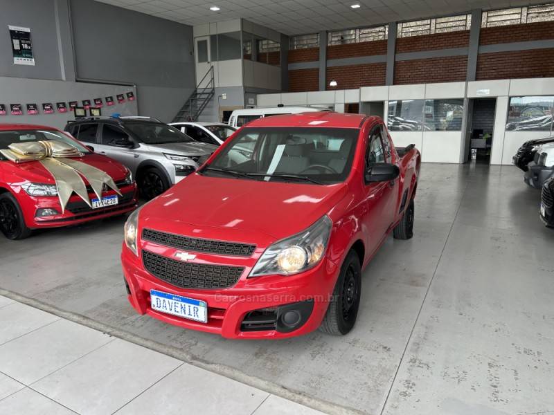 CHEVROLET - MONTANA - 2013/2013 - Vermelha - R$ 42.900,00