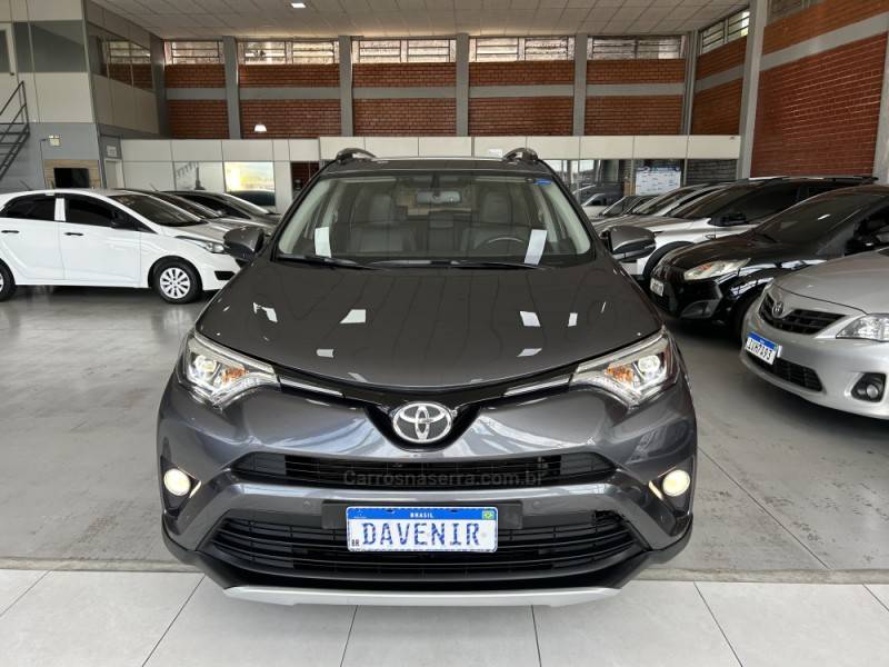 TOYOTA - RAV4 - 2018/2019 - Cinza - R$ 128.900,00