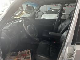 MITSUBISHI - PAJERO TR4 - 2014/2014 - Prata - R$ 68.900,00