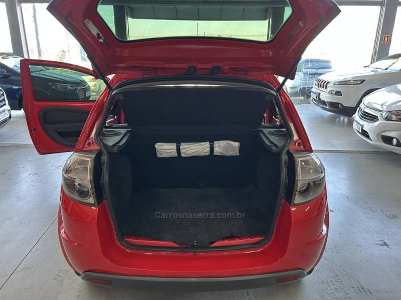 FORD - KA - 2013/2013 - Vermelha - R$ 27.900,00