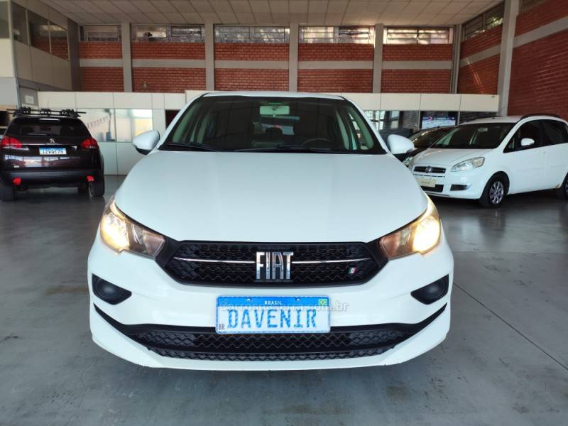 FIAT - CRONOS - 2021/2022 - Branca - R$ 76.900,00