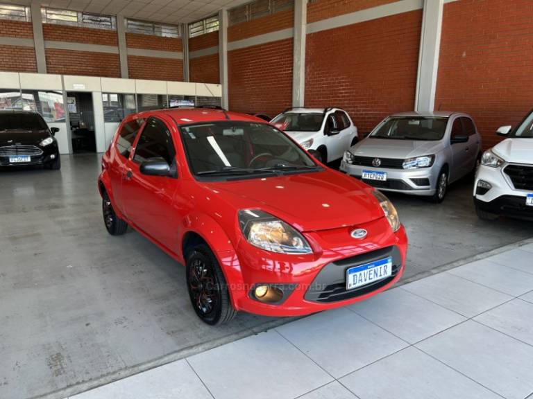 FORD - KA - 2013/2013 - Vermelha - R$ 27.900,00