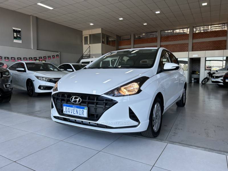 HYUNDAI - HB20 - 2021/2022 - Branca - R$ 70.900,00