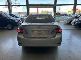 TOYOTA - COROLLA - 2014/2014 - Prata - R$ 74.900,00