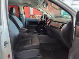 FORD - RANGER - 2016/2017 - Branca - R$ 141.900,00