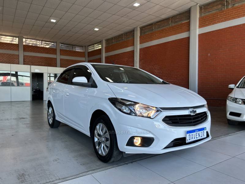 CHEVROLET - PRISMA - 2017/2017 - Branca - R$ 61.900,00