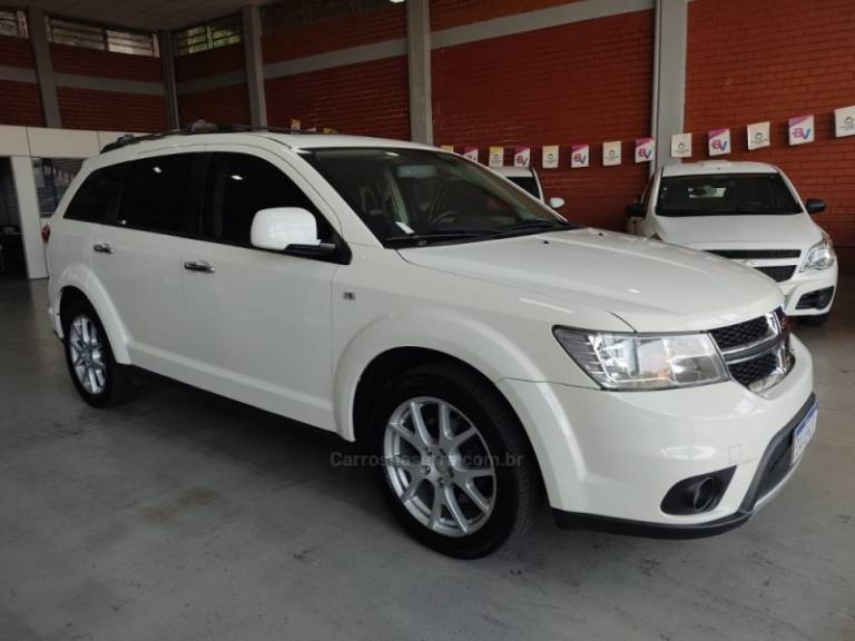 DODGE - JOURNEY - 2014/2014 - Branca - R$ 66.900,00