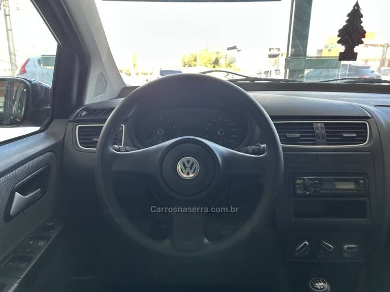 VOLKSWAGEN - FOX - 2011/2012 - Preta - R$ 30.900,00