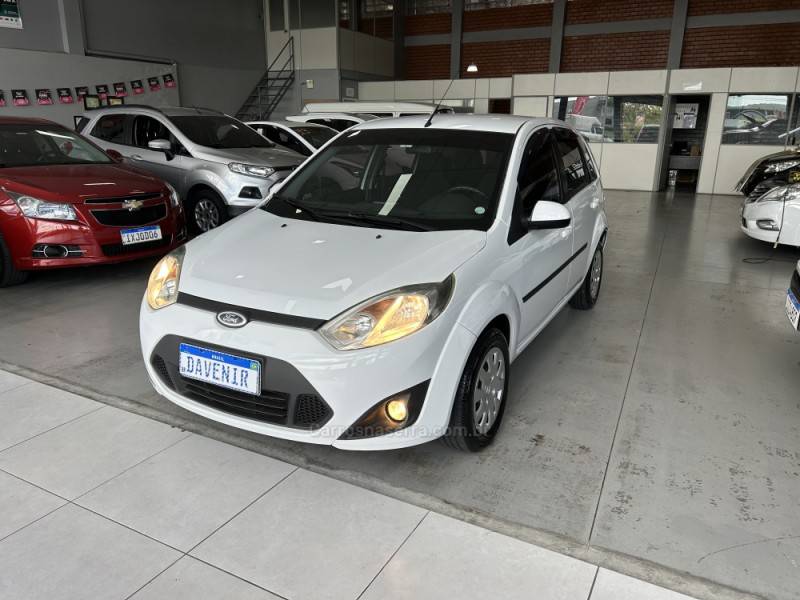 FORD - FIESTA - 2013/2013 - Branca - R$ 34.900,00