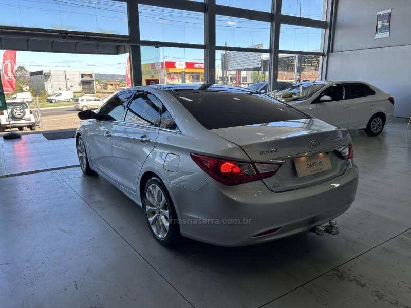 HYUNDAI - SONATA - 2012/2012 - Prata - R$ 72.900,00
