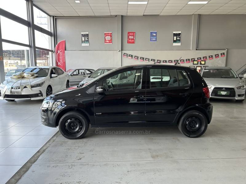 VOLKSWAGEN - FOX - 2011/2012 - Preta - R$ 30.900,00