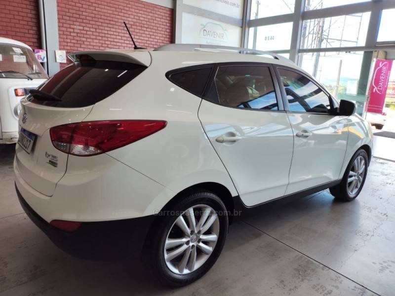 HYUNDAI - IX35 - 2014/2015 - Branca - R$ 77.900,00