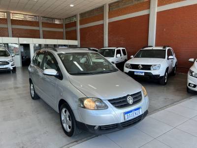 VOLKSWAGEN - SPACEFOX - 2008/2009 - Prata - R$ 33.900,00