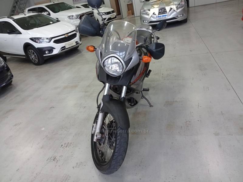 HONDA - XL 700V - 2014/2014 - Laranja - R$ 30.500,00