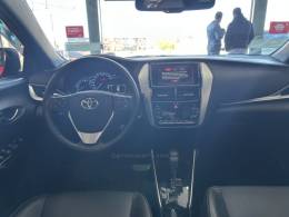 TOYOTA - YARIS - 2019/2020 - Vermelha - R$ 86.900,00
