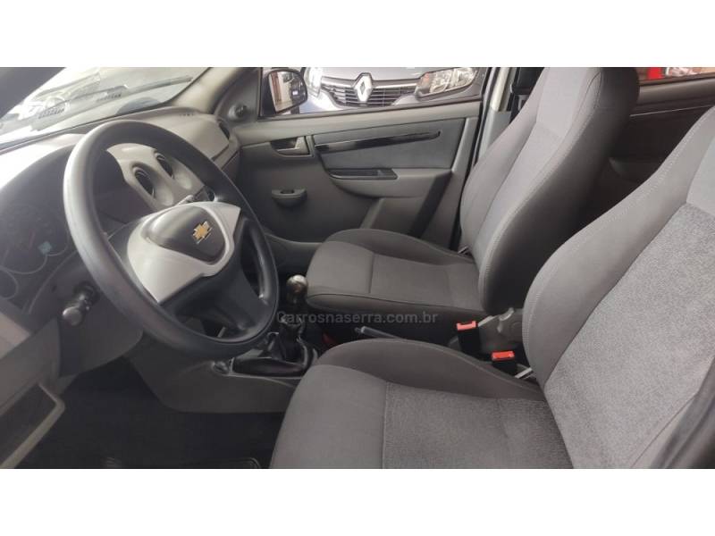 CHEVROLET - PRISMA - 2011/2012 - Preta - R$ 30.900,00