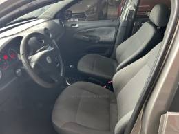 VOLKSWAGEN - VOYAGE - 2011/2012 - Cinza - R$ 33.900,00