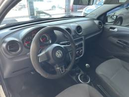 VOLKSWAGEN - SAVEIRO - 2012/2013 - Branca - R$ 46.900,00