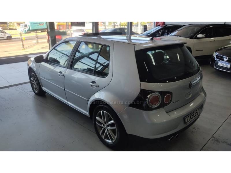 VOLKSWAGEN - GOLF - 2012/2013 - Prata - R$ 64.900,00