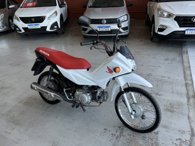 HONDA - POP 110I - 2023/2023 - Branca - R$ 11.000,00