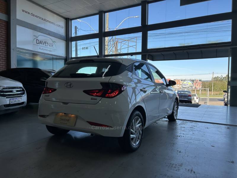 HYUNDAI - HB20 - 2021/2022 - Branca - R$ 70.900,00