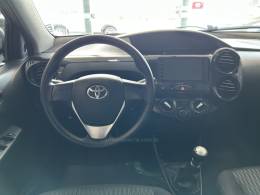 TOYOTA - ETIOS - 2016/2017 - Verde - R$ 55.900,00