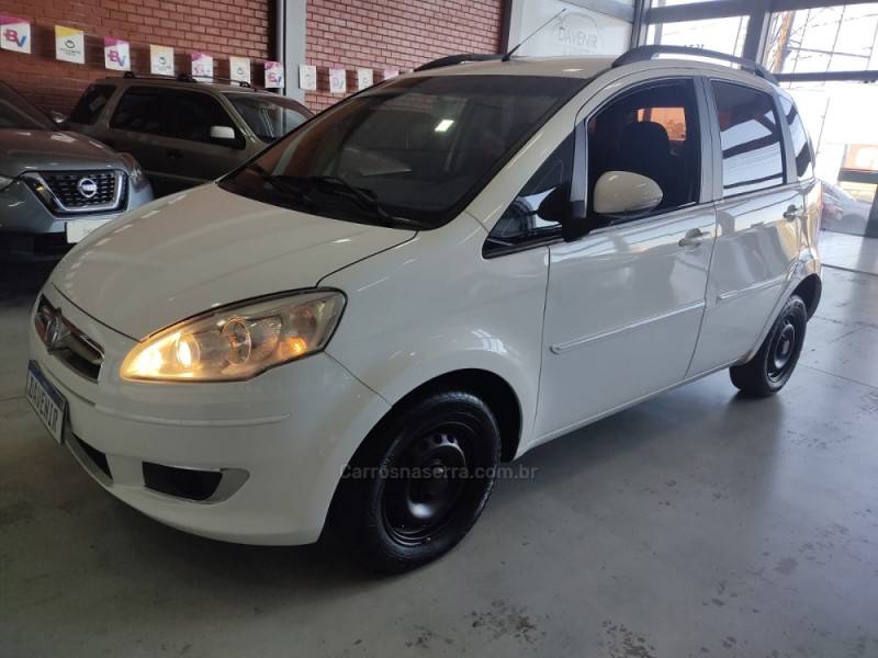 FIAT - IDEA - 2013/2014 - Branca - R$ 39.900,00