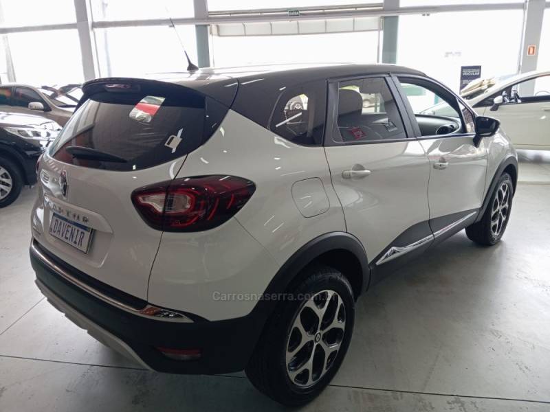 RENAULT - CAPTUR - 2020/2021 - Branca - R$ 90.900,00