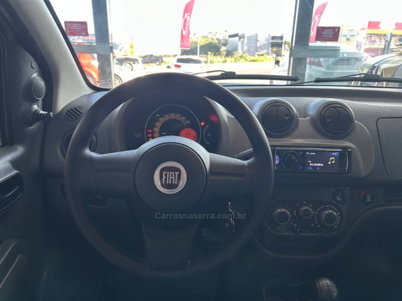 FIAT - UNO - 2014/2014 - Prata - R$ 32.900,00