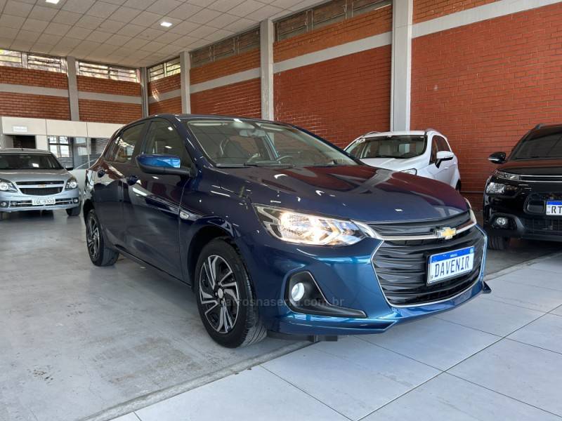 CHEVROLET - ONIX - 2024/2024 - Azul - R$ 72.900,00